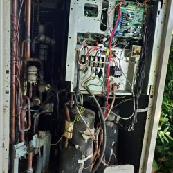 Groupe extérieur ouvert vu de près